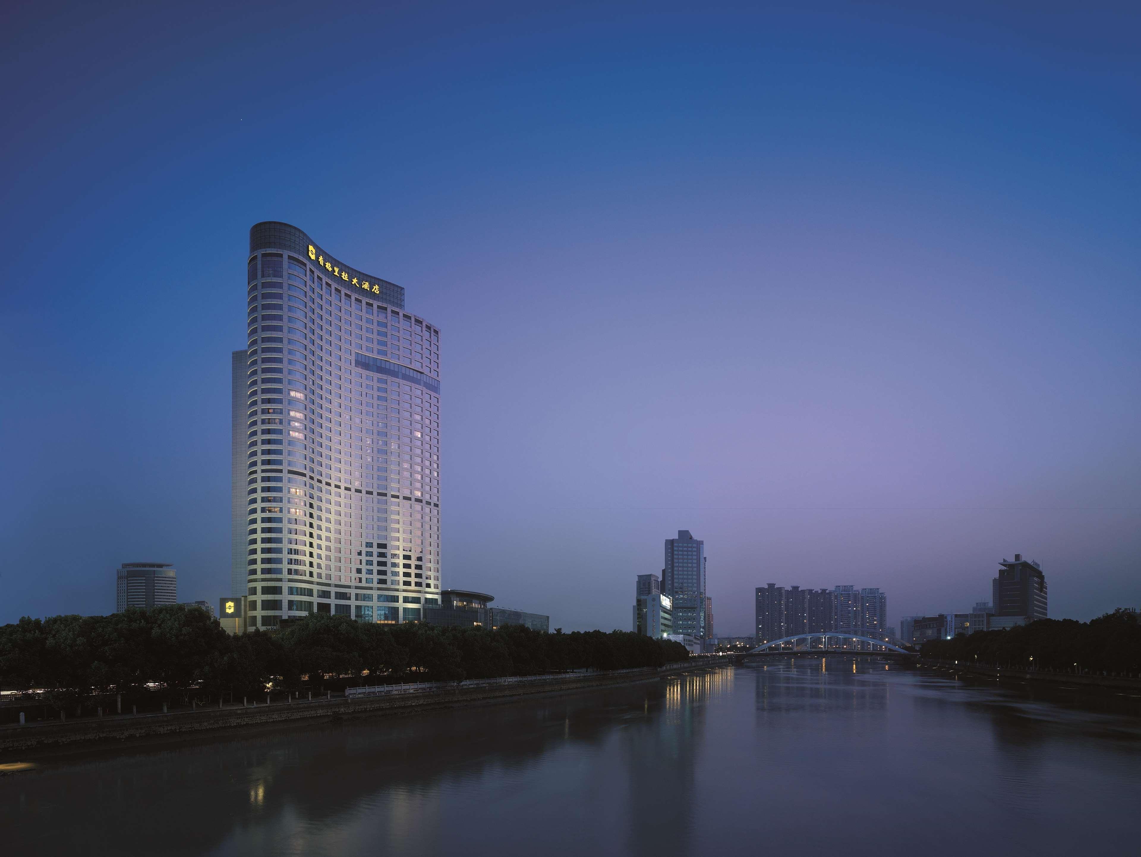 מלון Shangri-La Ningbo - The Three Rivers Intersection מראה חיצוני תמונה